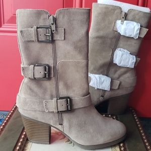 EASY SPIRIT STRAPPY HEELED BOOT